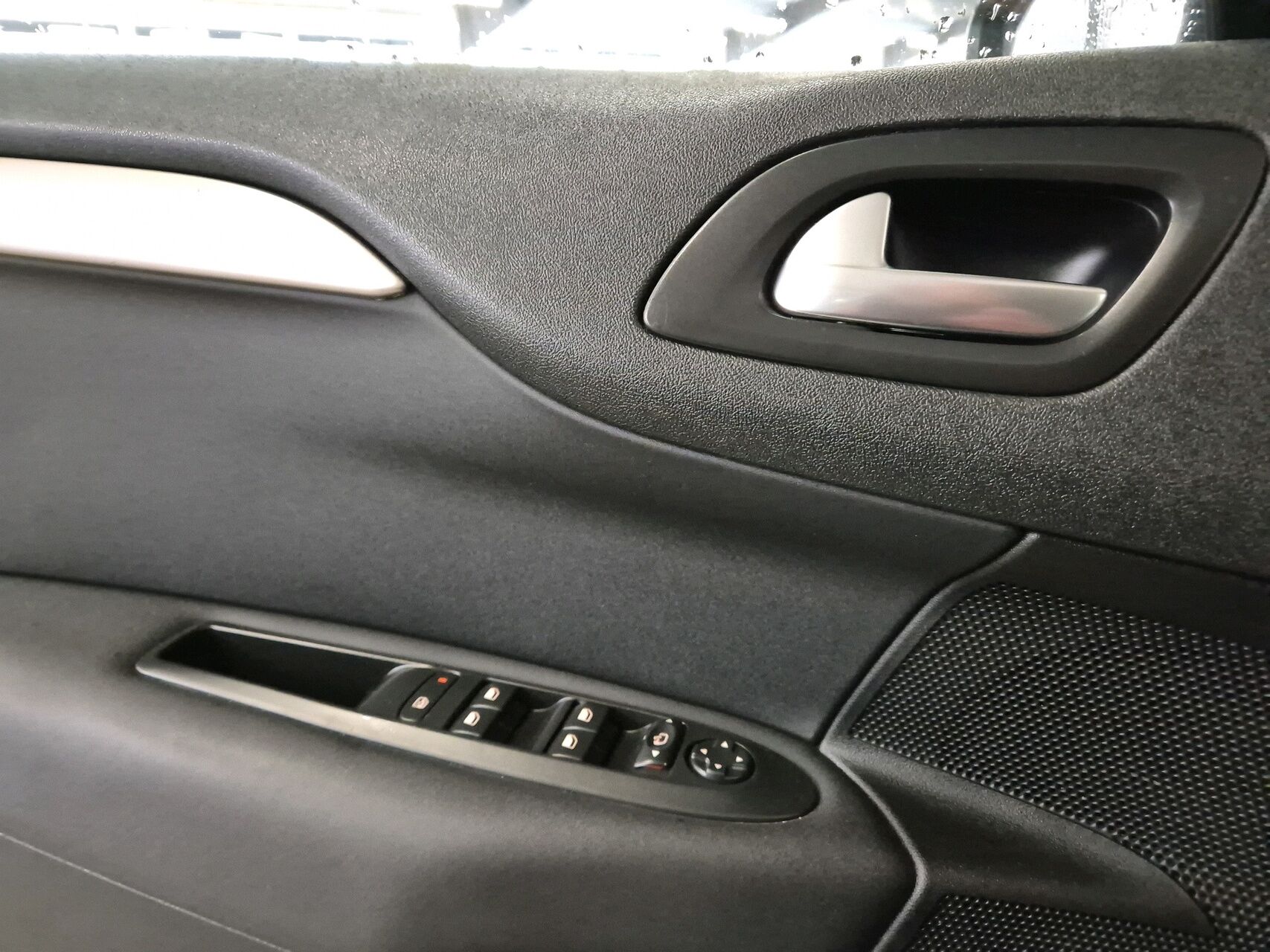 Billede af Citroën C4 1,6 Blue HDi Millesime start/stop 100HK 5d