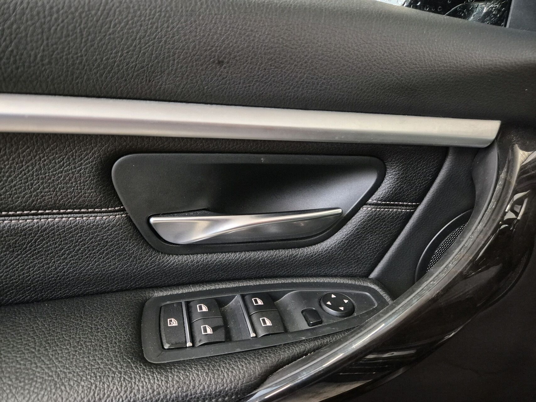 Billede af BMW 320d Touring 2,0 D M-Sport Steptronic 190HK Stc 8g Aut.