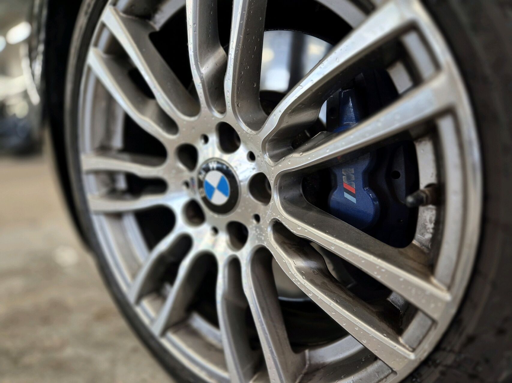 Billede af BMW 320d Touring 2,0 D M-Sport Steptronic 190HK Stc 8g Aut.