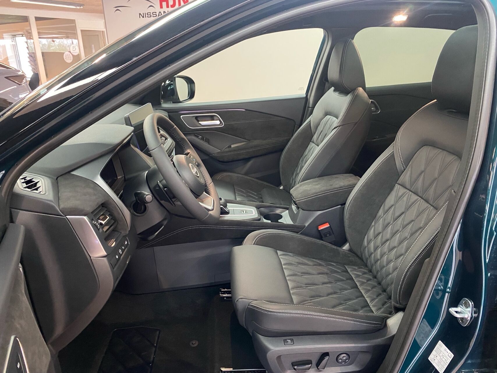 Billede af Nissan QASHQAI QASHQAI MY25,5 Mild-Hybrid 158 Xtronic 2 WD Tekna PLU