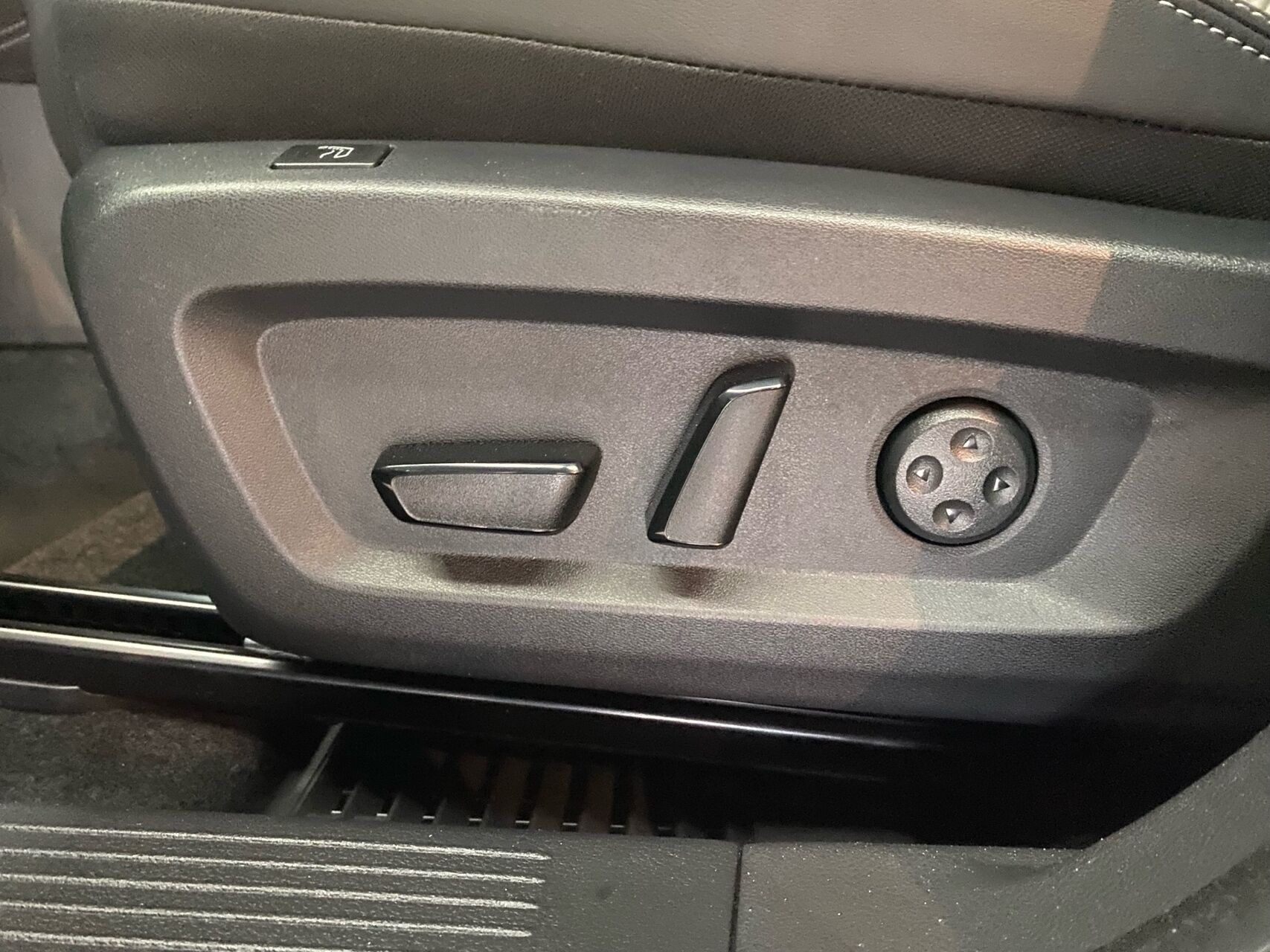 Billede af Nissan QASHQAI QASHQAI MY25,5 Mild-Hybrid 158 Xtronic 2 WD Tekna PLU