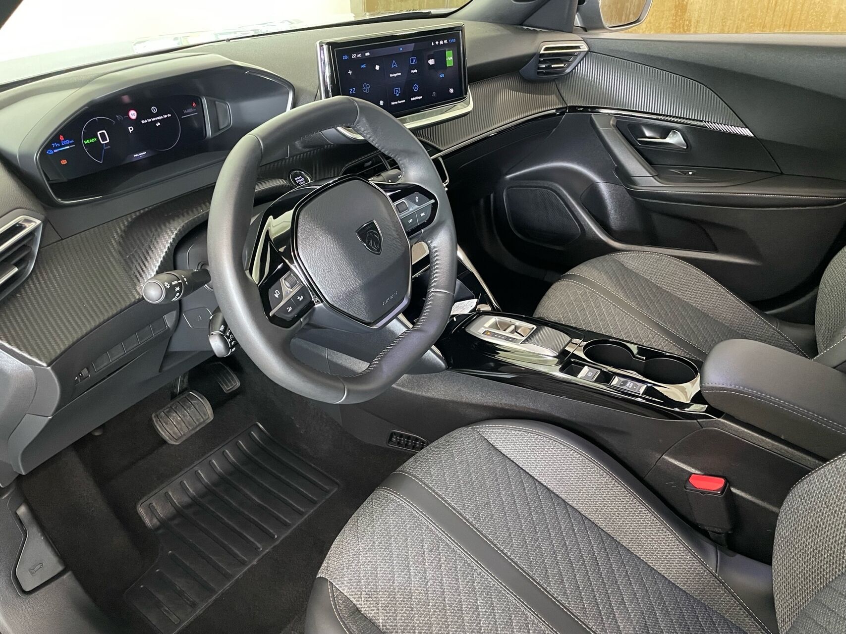 Billede af Peugeot e-2008 EL Allure 136HK 5d Aut.