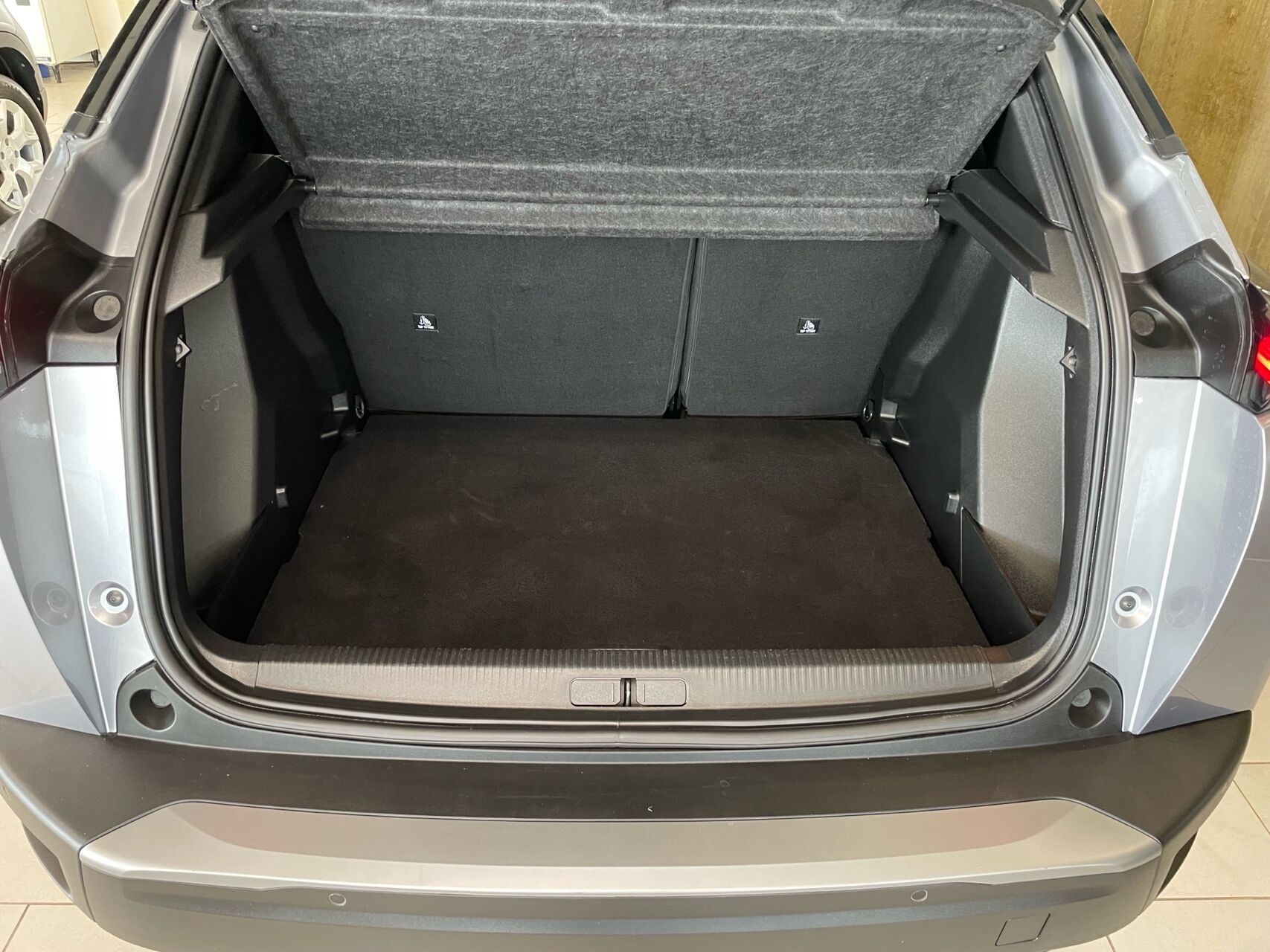 Billede af Peugeot e-2008 EL Allure 136HK 5d Aut.