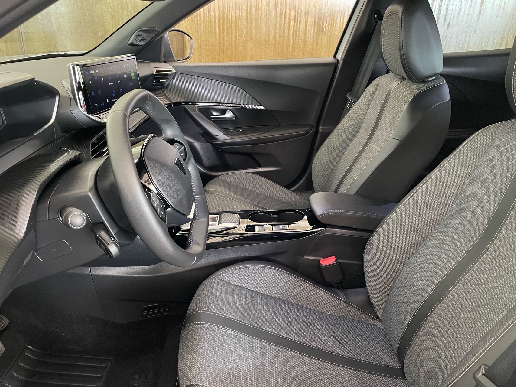 Billede af Peugeot e-2008 EL Allure 136HK 5d Aut.