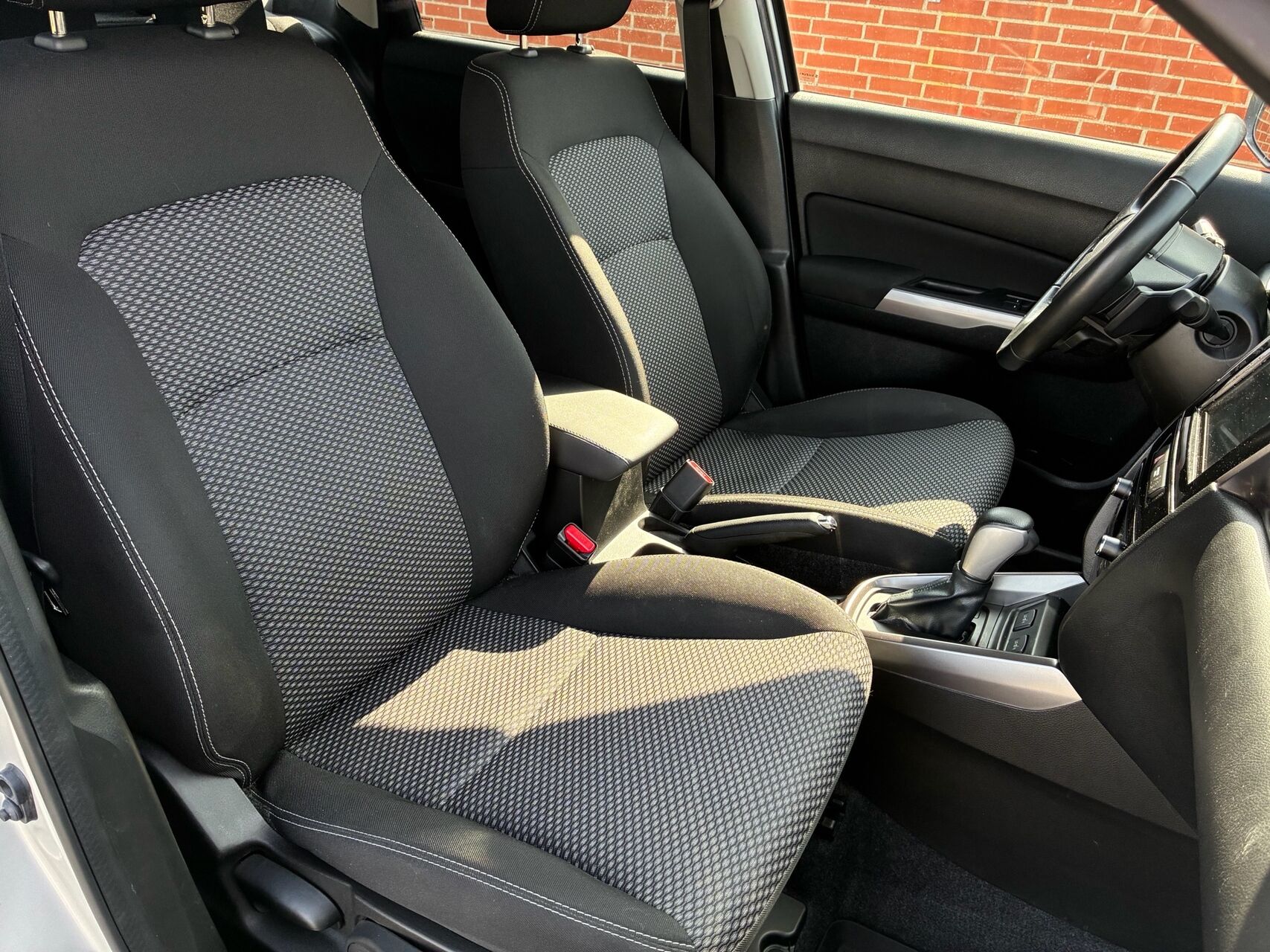 Billede af Suzuki Vitara 1,4 Boosterjet  Mild hybrid Active 129HK 5d 6g Aut.