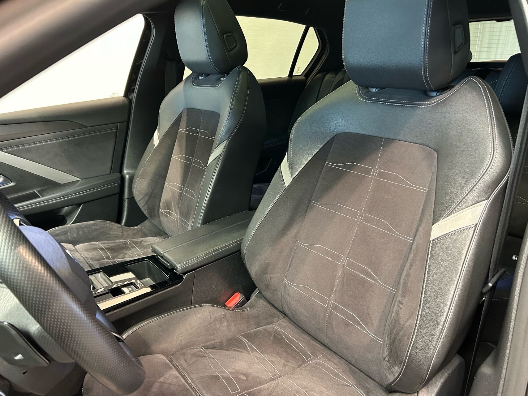 Billede af Opel Astra 1,6 Plugin-hybrid Ultimate 180HK 5d 8g Aut.