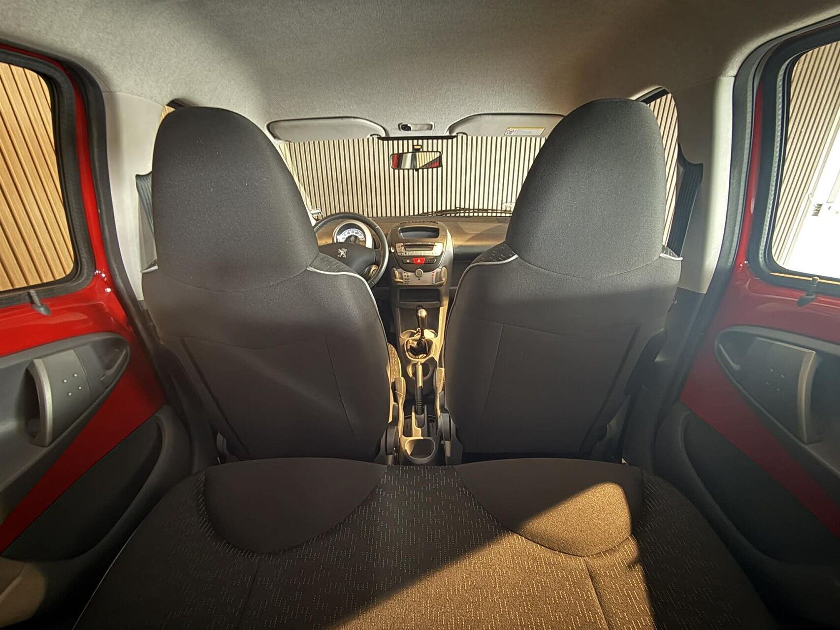 Billede af Peugeot 107 1,0 12V Trendy 2 Tronic 68HK 5d