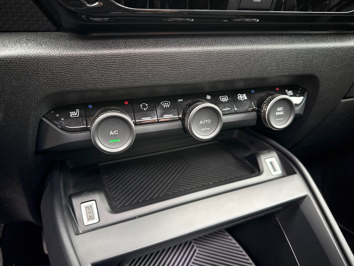 Billede af Citroën e-C4 EL Shine Sport 136HK 5d Aut.