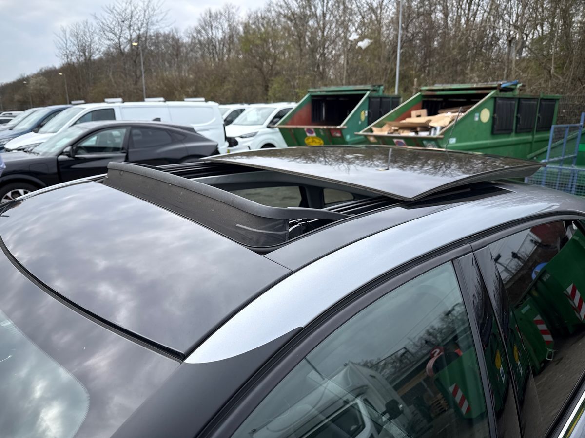 Billede af Citroën e-C4 EL Shine Sport 136HK 5d Aut.