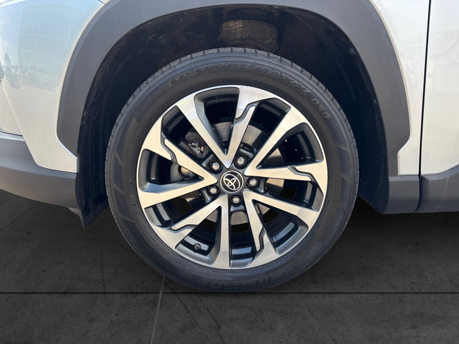 Billede af Toyota Corolla Cross 2,0 Hybrid Elegant E-CVT 197HK 5d Aut.