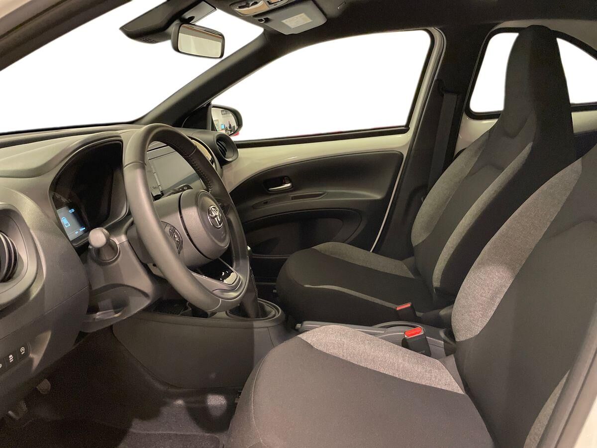 Billede af Toyota Aygo X 1,0 VVT-I Active 72HK 5d