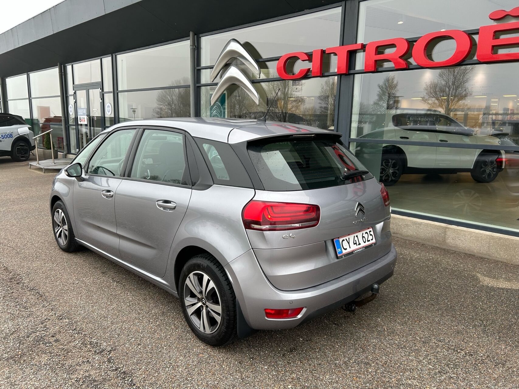 Billede af Citroën C4 Picasso 1,6 Blue HDi Iconic Limited EAT6 start/stop 120HK 6g Aut.