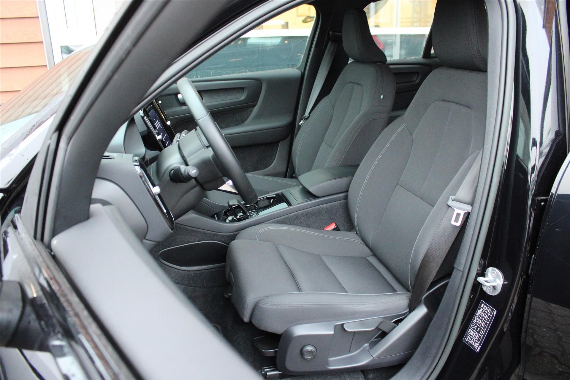 Billede af Volvo XC40 P8 Recharge Twin Plus AWD 408HK 5d Aut.