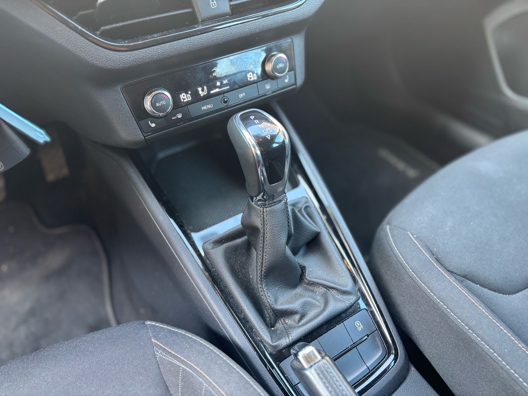 Billede af Skoda Kamiq 1,0 TSI Tour de France DSG 110HK 5d 7g Aut.