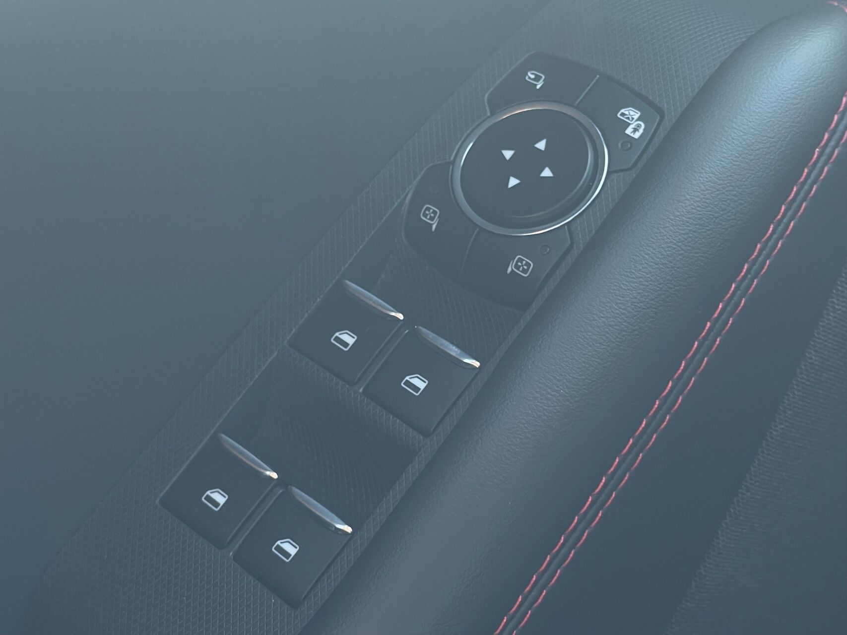 Billede af Ford Mustang Mach-E EL UR Premium 294HK 5d Aut.