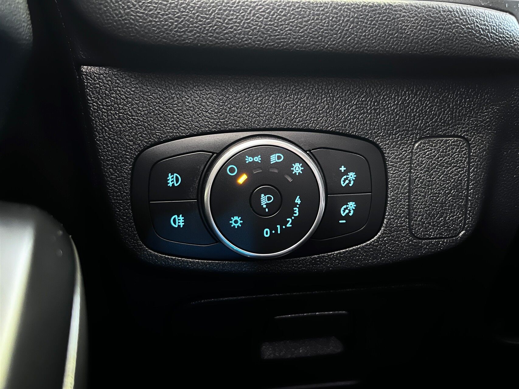 Billede af Ford Focus 1,5 EcoBlue Titanium 120HK 5d 8g Aut.