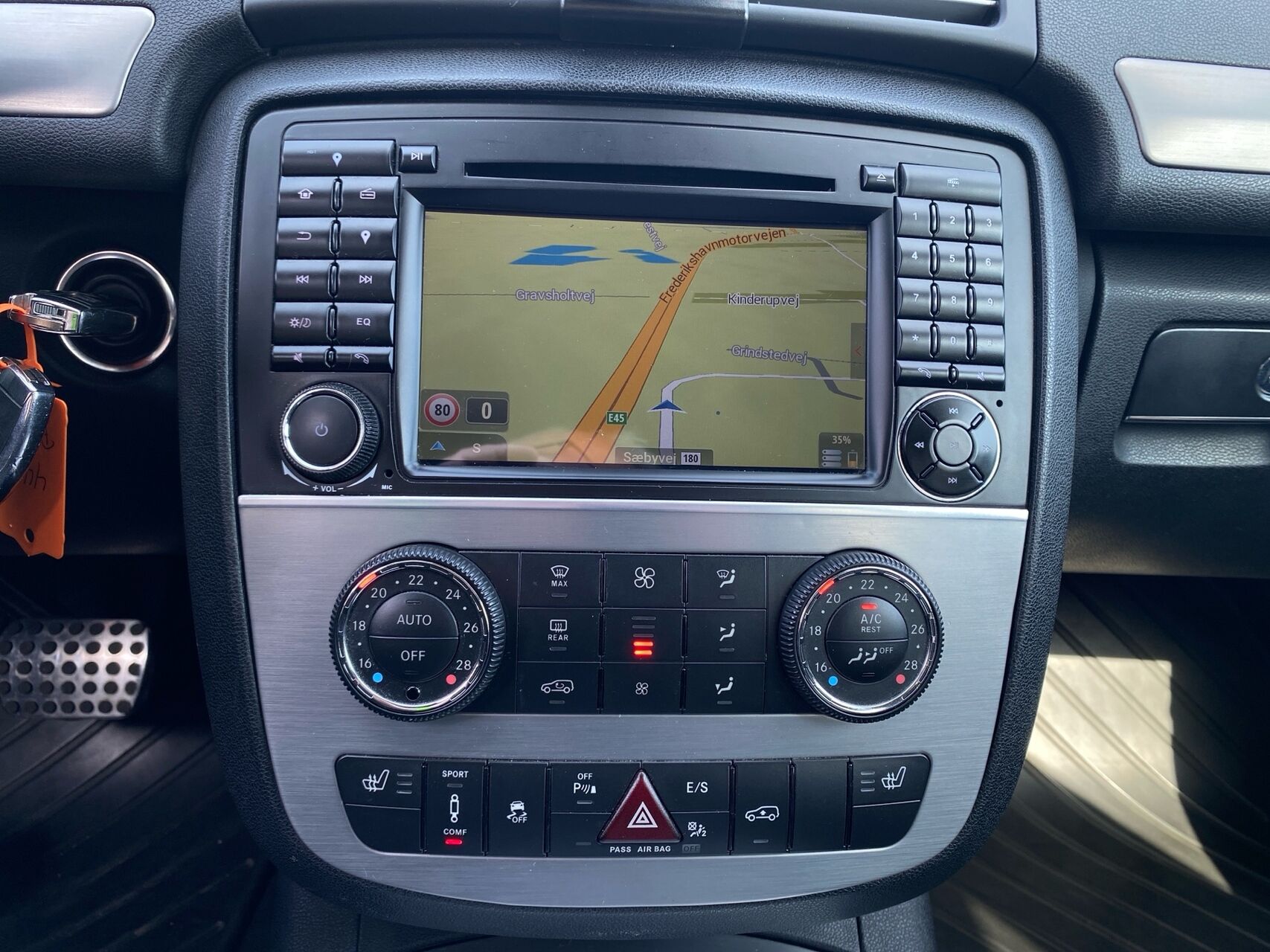 Billede af Mercedes-Benz R350 d Lang 3,0 CDI BlueEfficiency 4Matic 265HK 7g Aut.