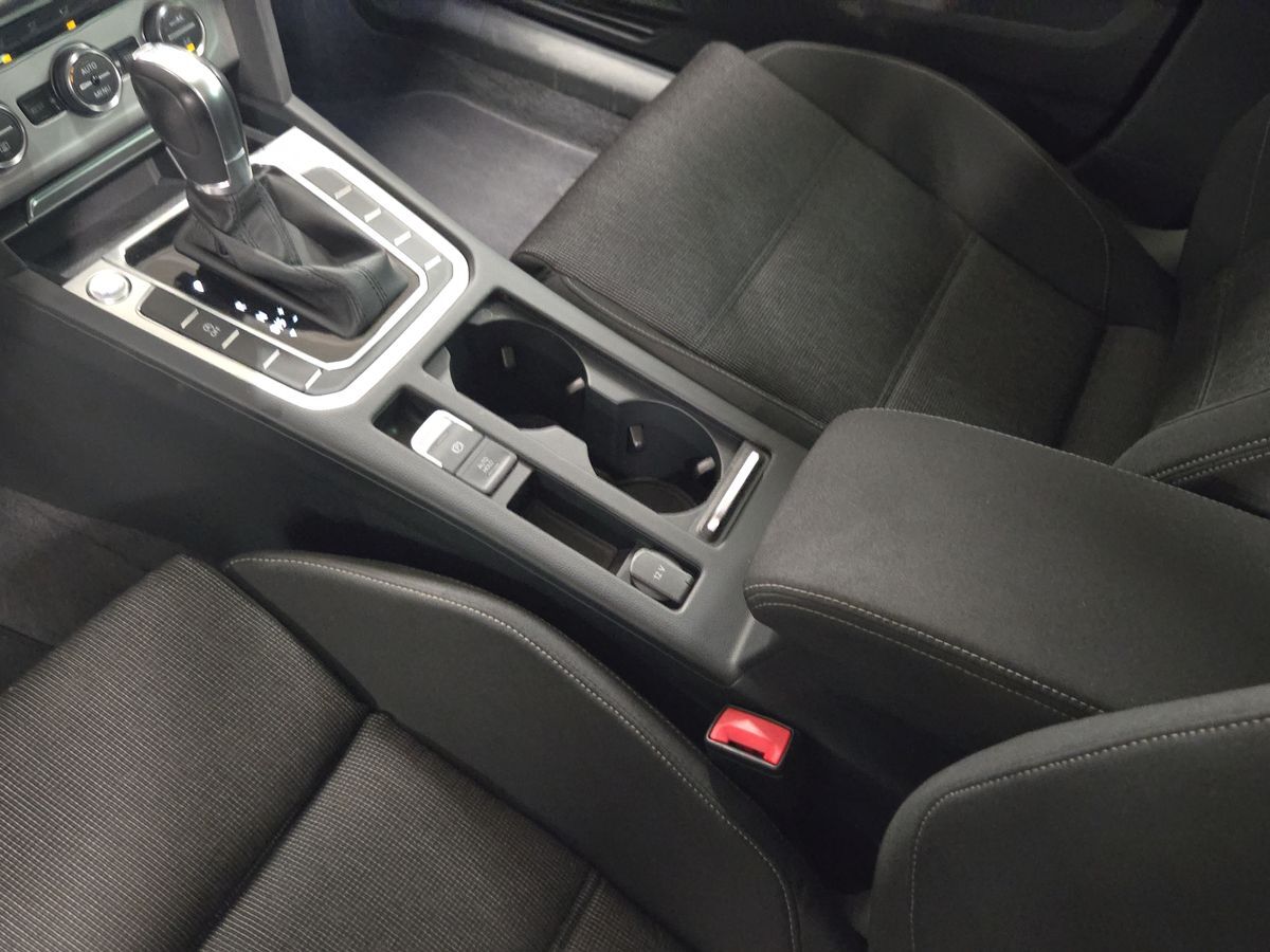 Billede af VW Passat Variant 1,8 TSI Comfortline Premium DSG 180HK Stc 7g Aut.