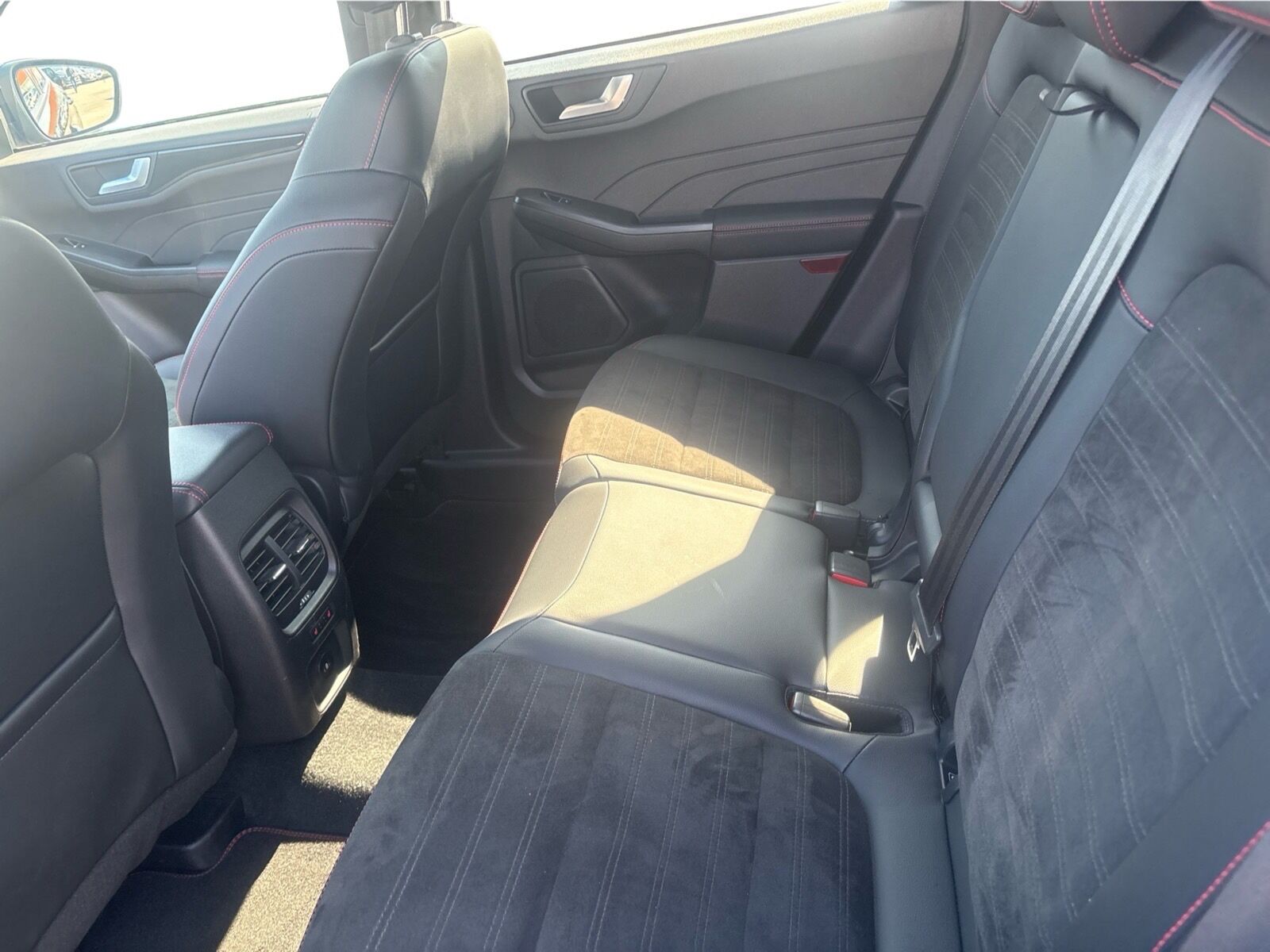 Billede af Ford Kuga 2,5 Plugin-hybrid ST-Line X CVT 225HK 5d Trinl. Gear