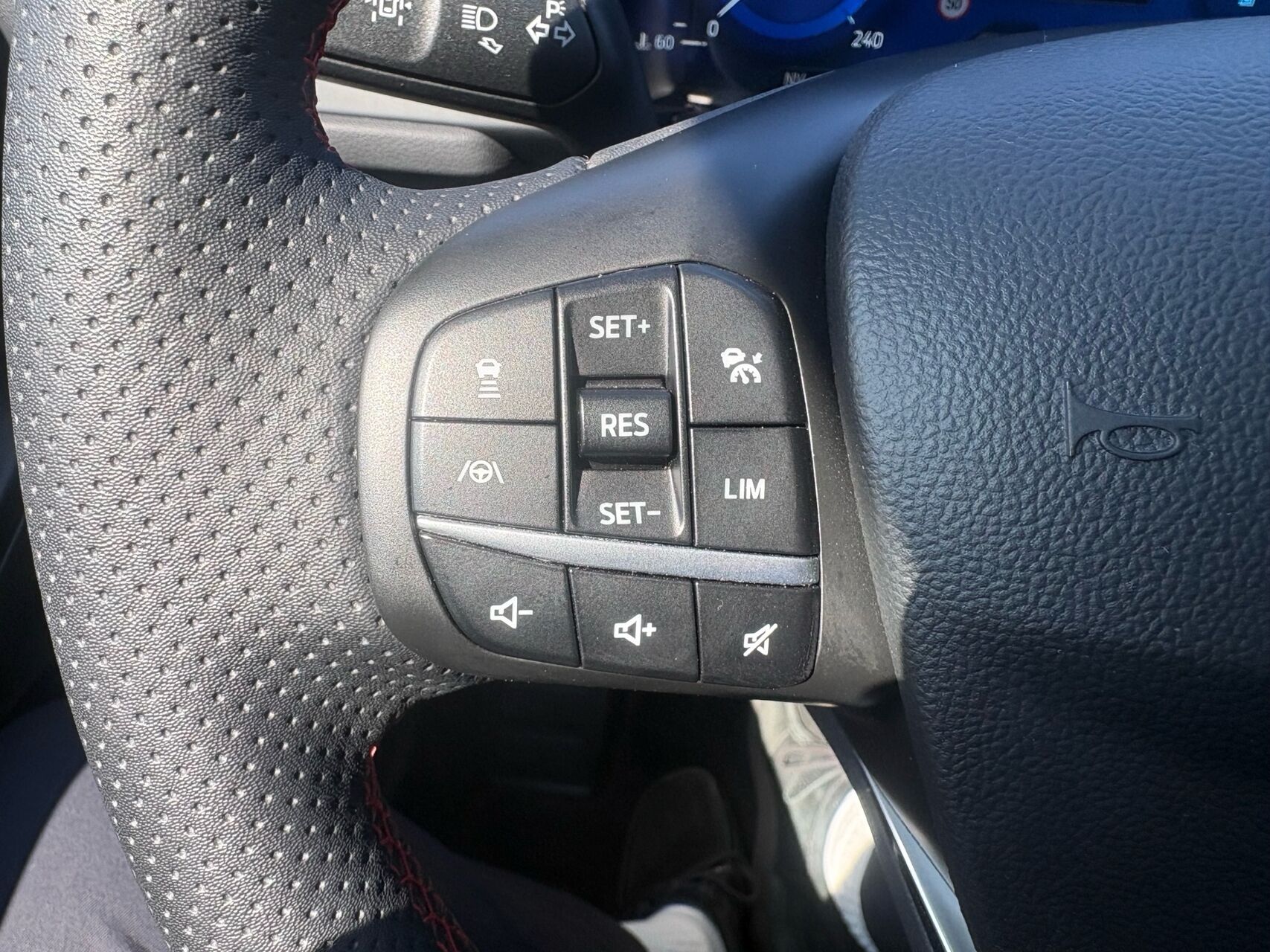 Billede af Ford Kuga 2,5 Plugin-hybrid ST-Line X CVT 225HK 5d Trinl. Gear