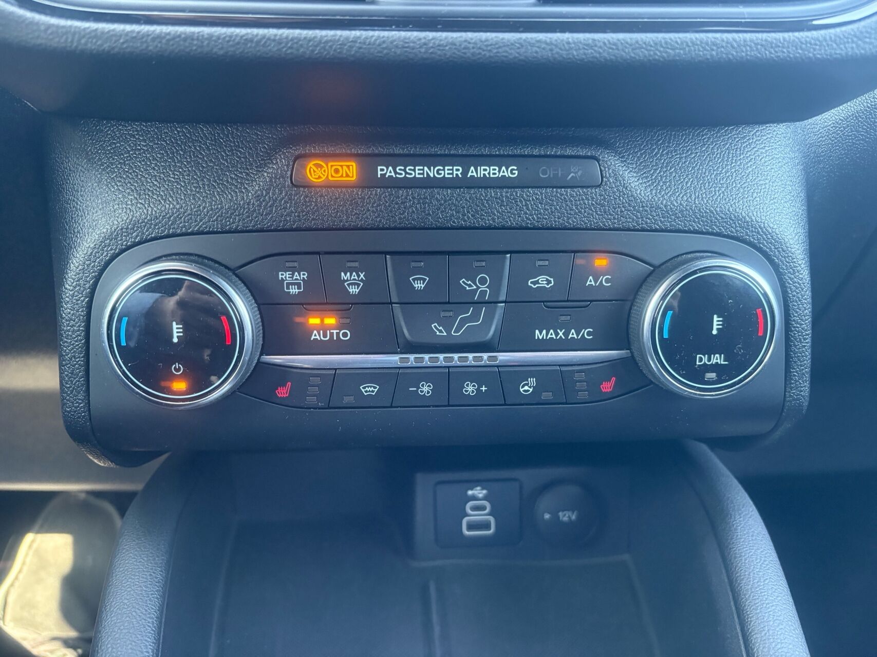 Billede af Ford Kuga 2,5 Plugin-hybrid ST-Line X CVT 225HK 5d Trinl. Gear