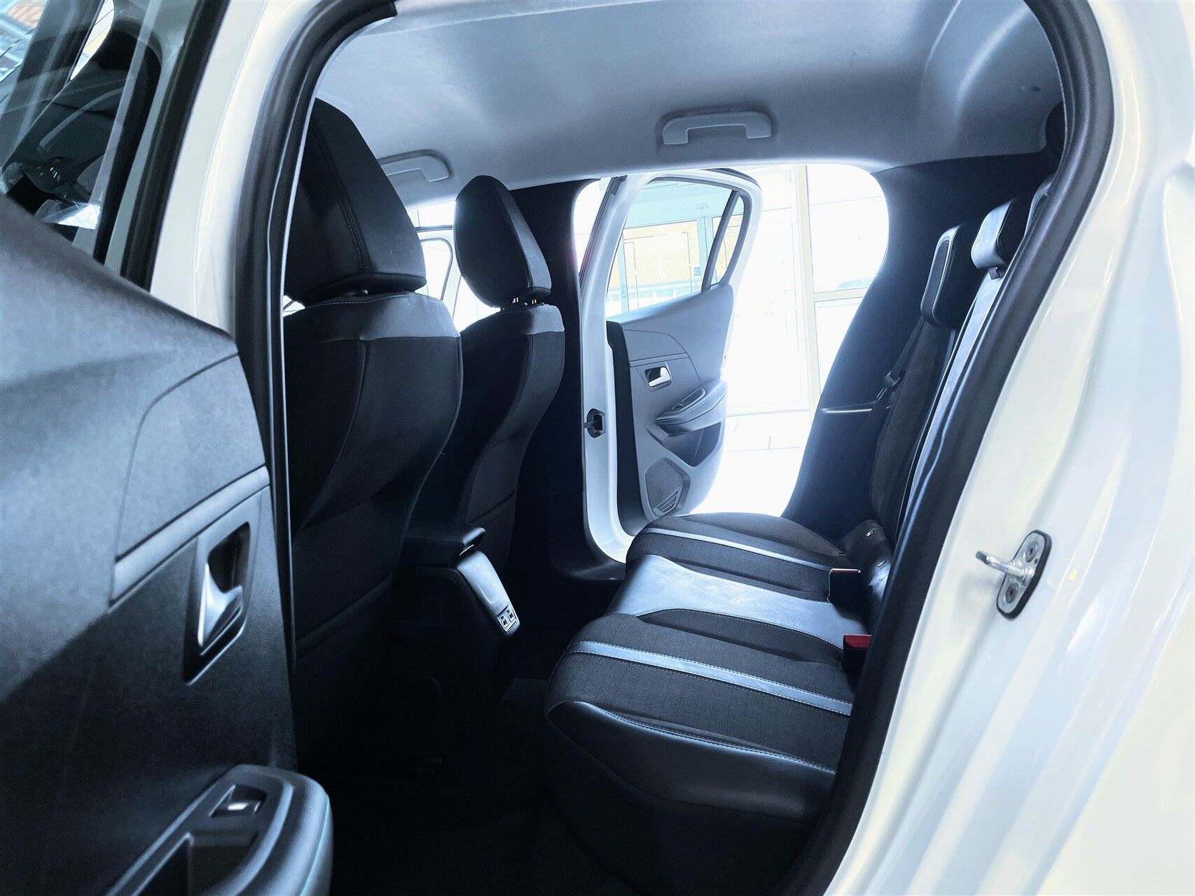 Billede af Peugeot 208 1,2 PureTech Allure 100HK 5d 6g