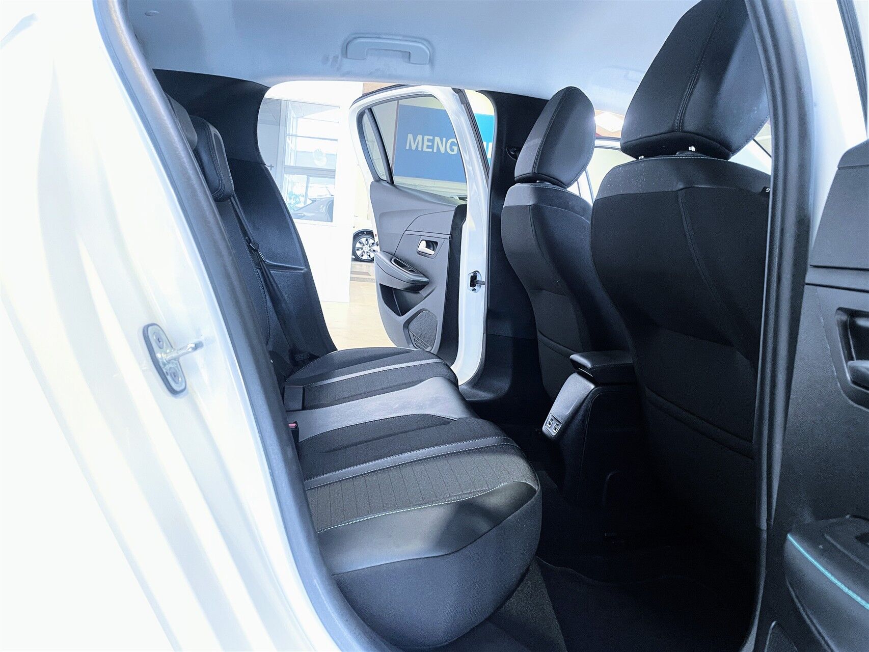 Billede af Peugeot 208 1,2 PureTech Allure 100HK 5d 6g