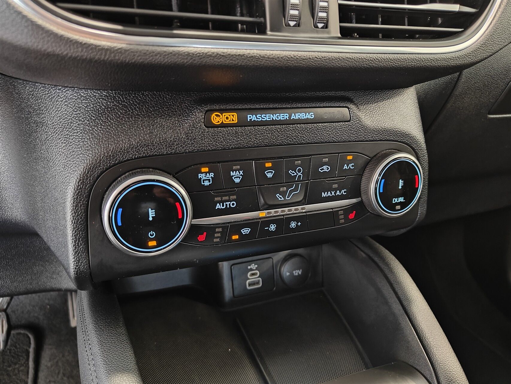 Billede af Ford Kuga 2,5 Plugin-hybrid Titanium X CVT 225HK 5d Trinl. Gear