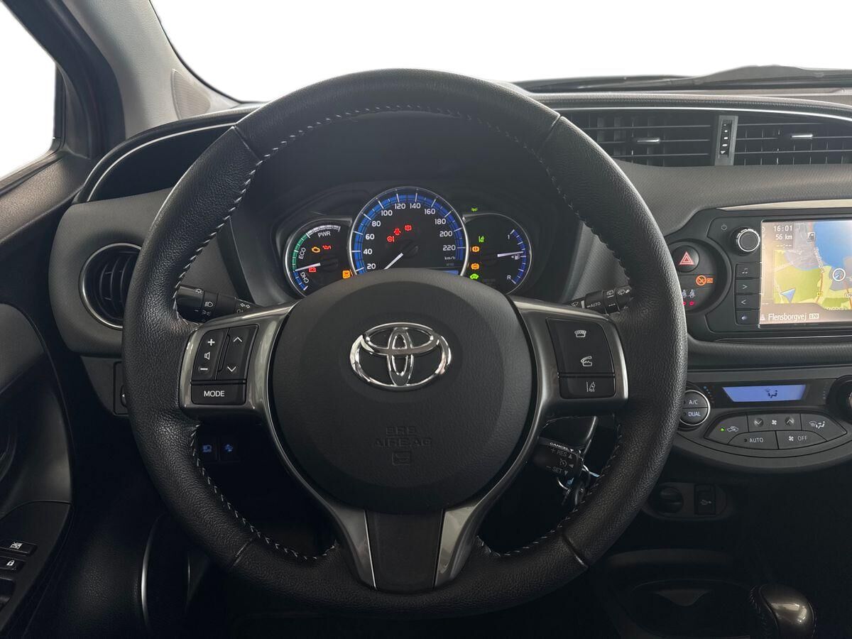 Billede af Toyota Yaris 1,5 Hybrid H2 Safety Sense E-CVT 100HK 5d Trinl. Gear