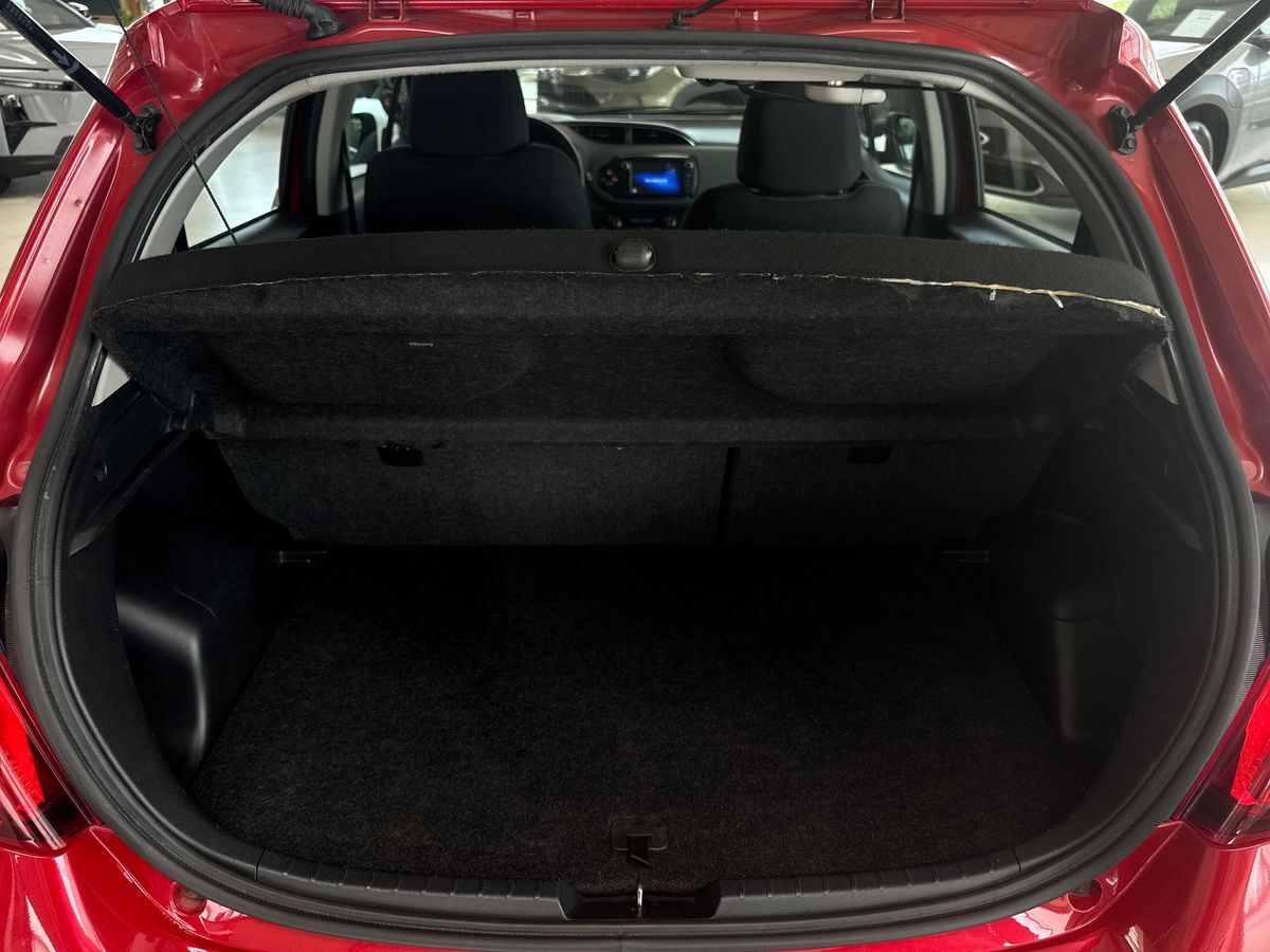 Billede af Toyota Yaris 1,5 Hybrid H2 Safety Sense E-CVT 100HK 5d Trinl. Gear