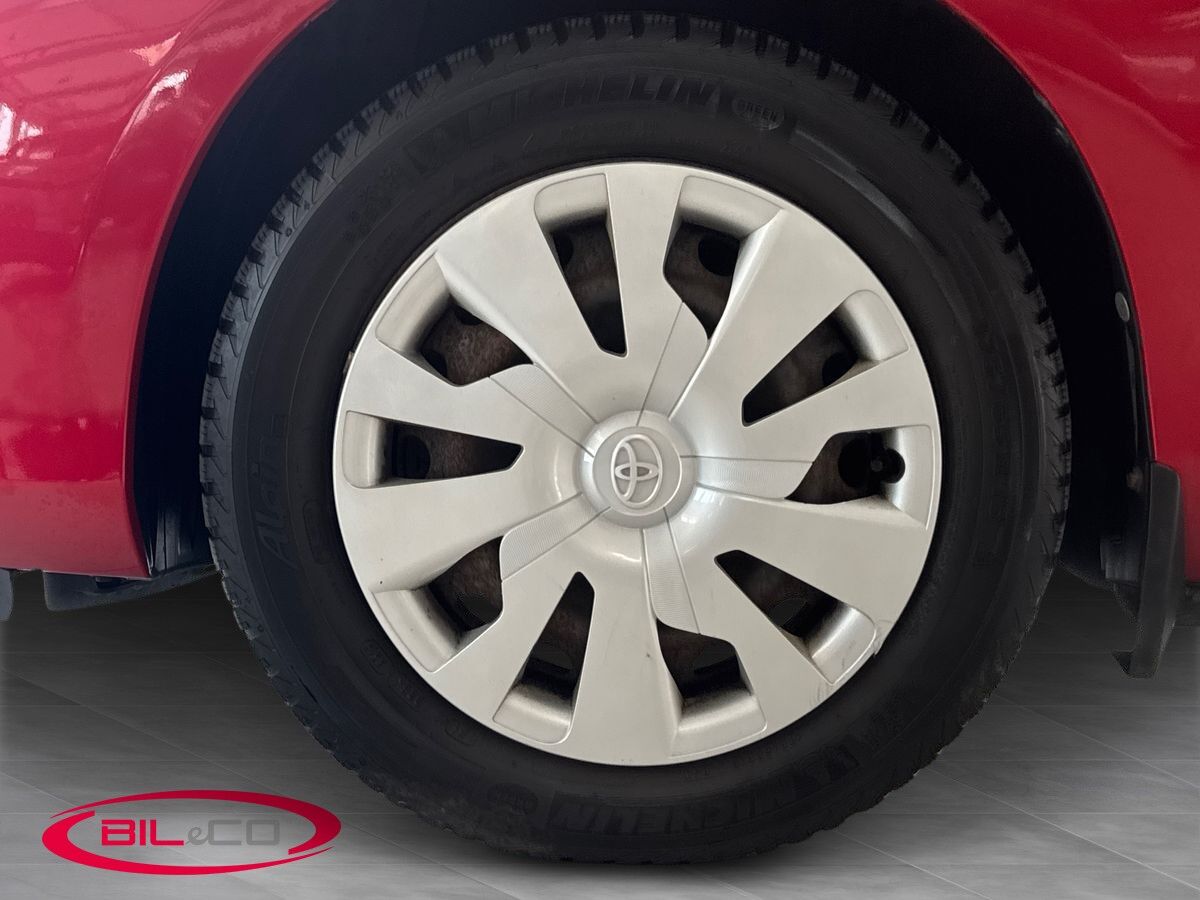 Billede af Toyota Yaris 1,5 Hybrid H2 Safety Sense E-CVT 100HK 5d Trinl. Gear