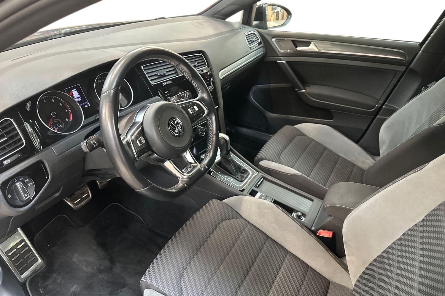 Billede af VW Golf Variant 1,5 TSI BMT EVO R-Line DSG 150HK Stc 7g Aut.