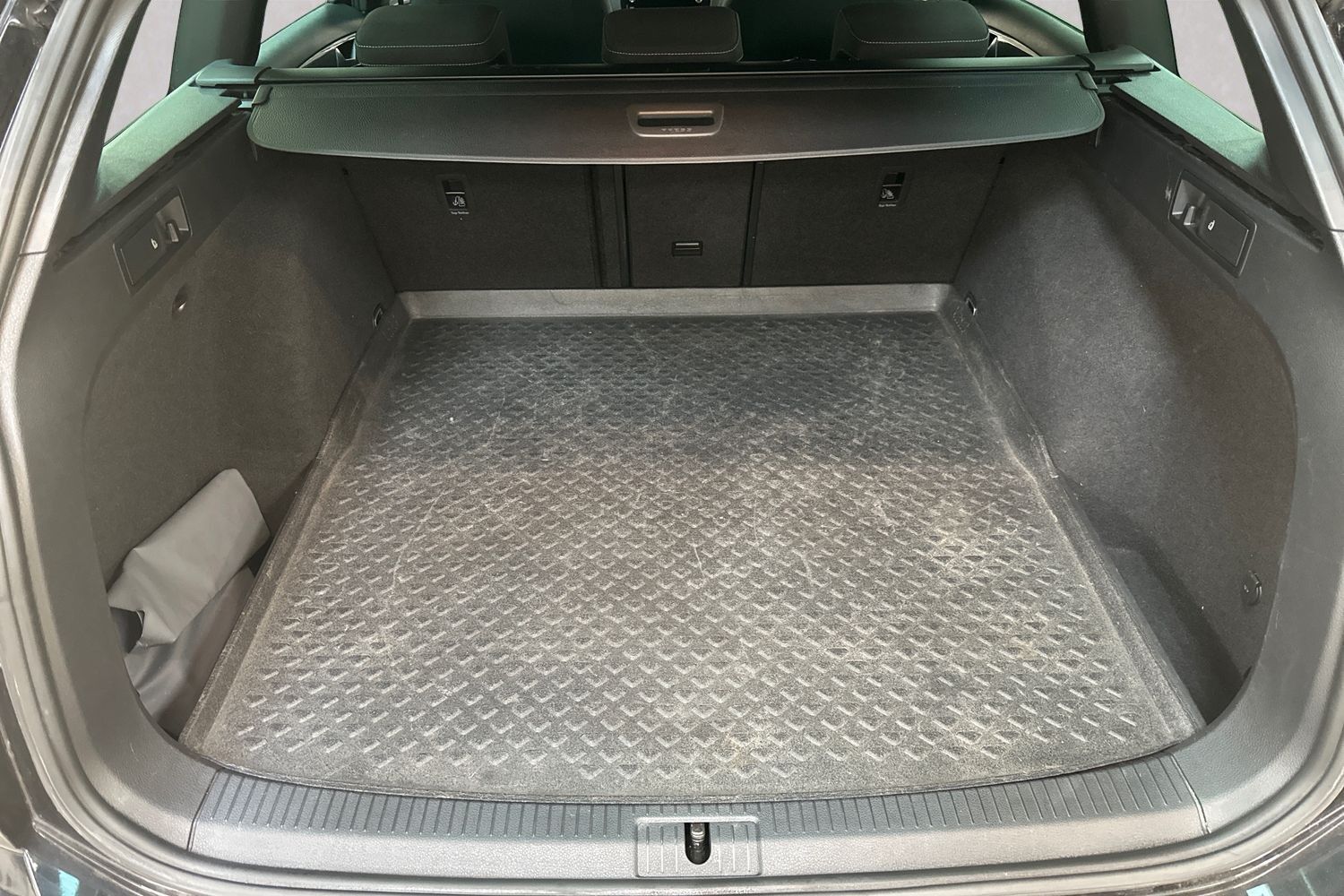 Billede af VW Golf Variant 1,5 TSI BMT EVO R-Line DSG 150HK Stc 7g Aut.