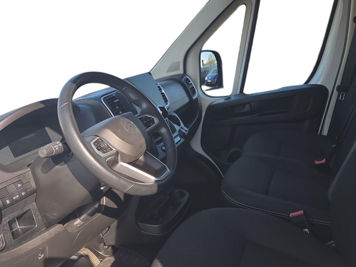 Billede af Citroën Jumper 35 L2H2 2,2 Blue HDi Masterline EAT8 140HK Van 8g Aut.