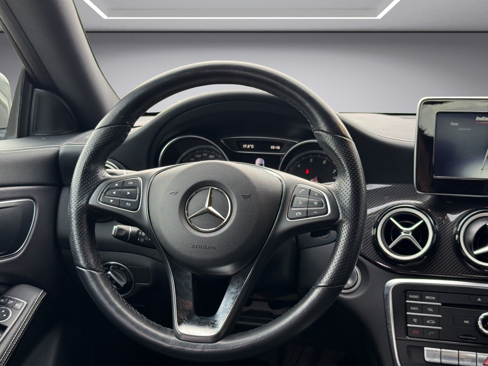 Billede af Mercedes-Benz CLA200 1,3 Progressive 7G-DCT 163HK 5d 7g Aut.