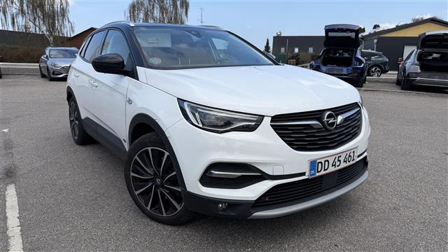 Billede af Opel Grandland X 1,6 PHEV  Plugin-hybrid Cosmo Prestige Pack AWD 300HK 5d 8g Aut.
