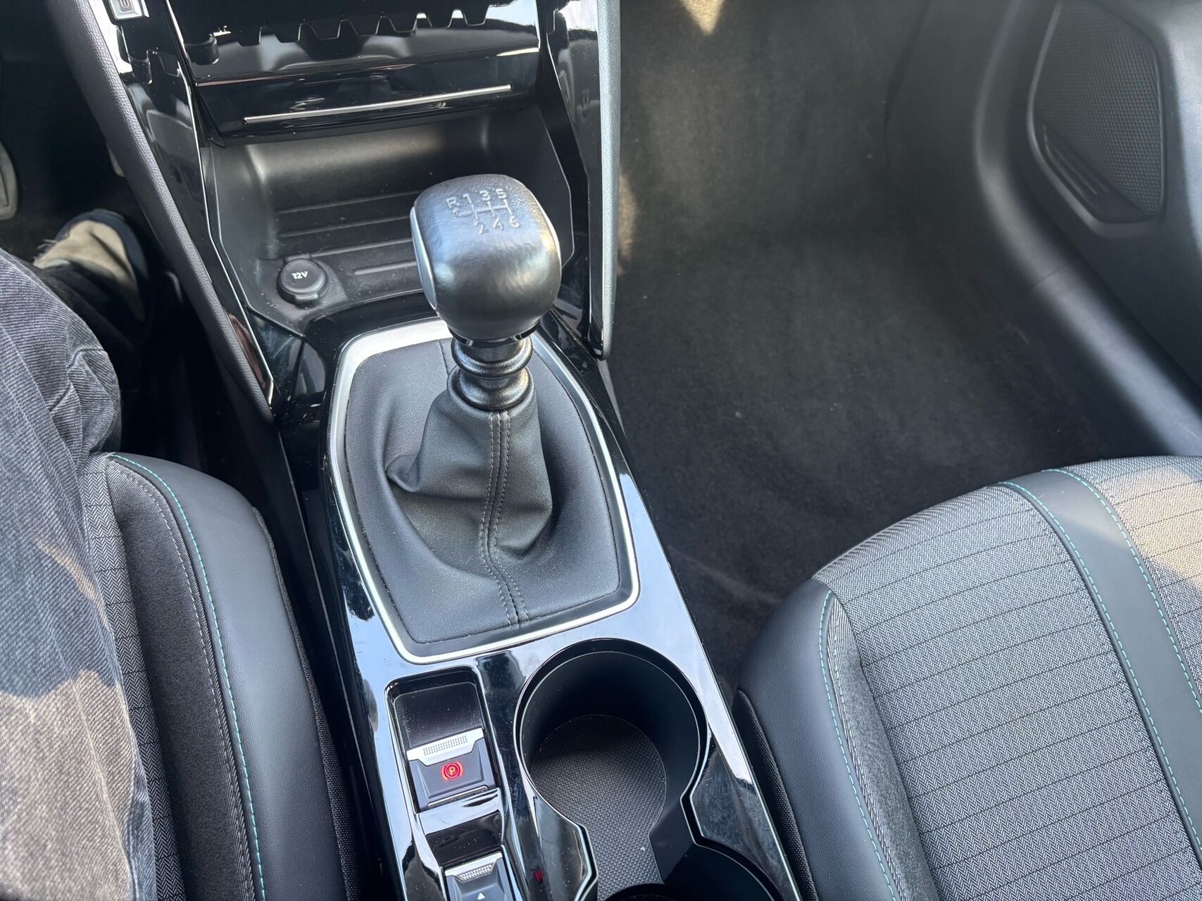 Billede af Peugeot 208 1,2 PureTech Supreme Sport 100HK 5d 6g