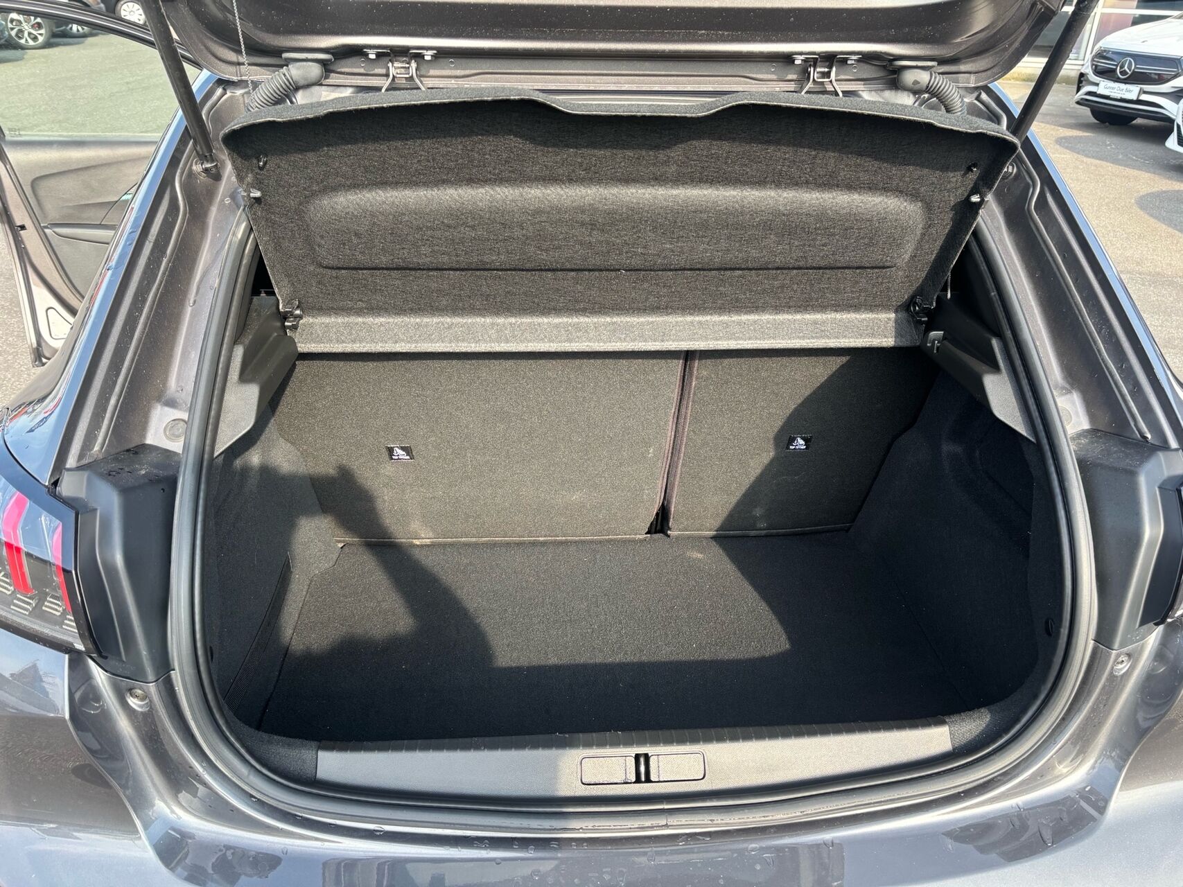 Billede af Peugeot 208 1,2 PureTech Supreme Sport 100HK 5d 6g