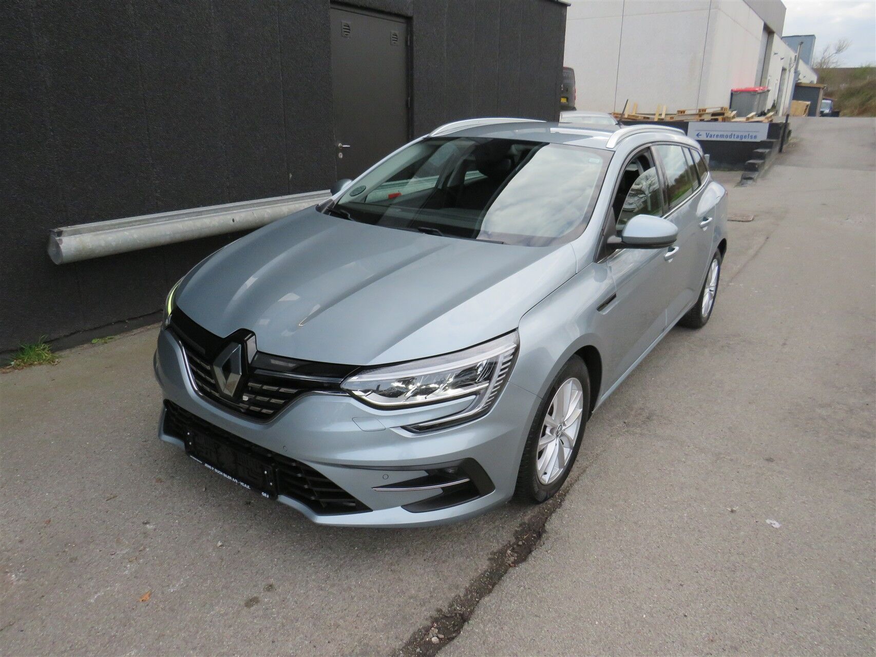 Billede af Renault Mégane Sport Tourer 1,6 E-TECH  Plugin-hybrid Zen 160HK Stc Aut.