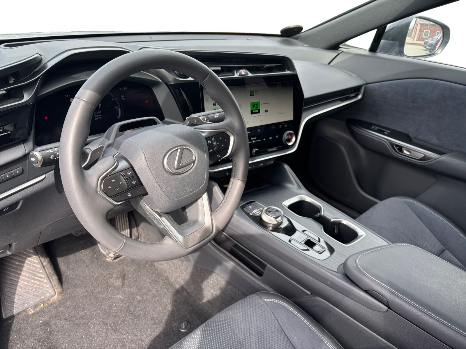 Billede af Lexus RZ 300e EL Luxury 204HK 4d Aut.