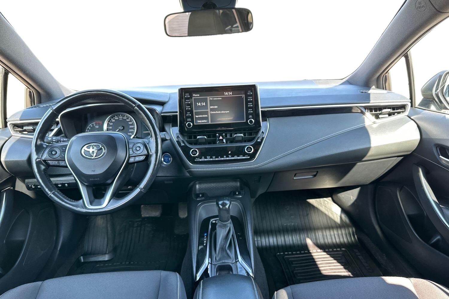 Billede af Toyota Corolla Touring Sports 1,8 Hybrid Active E-CVT 122HK Stc Trinl. Gear