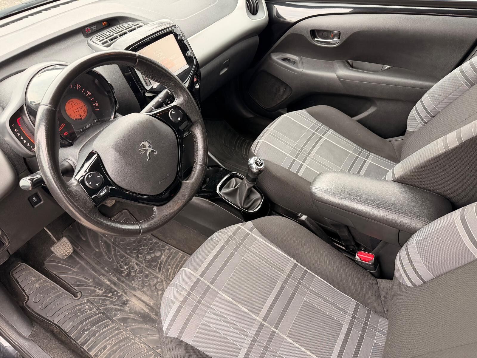 Billede af Peugeot 108 1,0 e-Vti More+ 69HK 5d