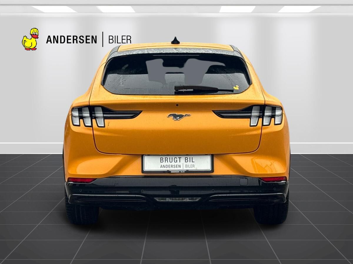 Billede af Ford Mustang Mach-E EL UR Premium 294HK 5d Aut.