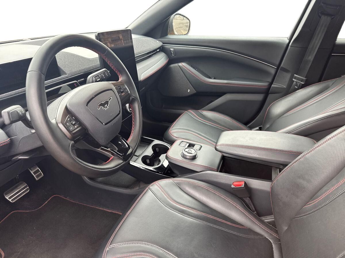 Billede af Ford Mustang Mach-E EL UR Premium 294HK 5d Aut.