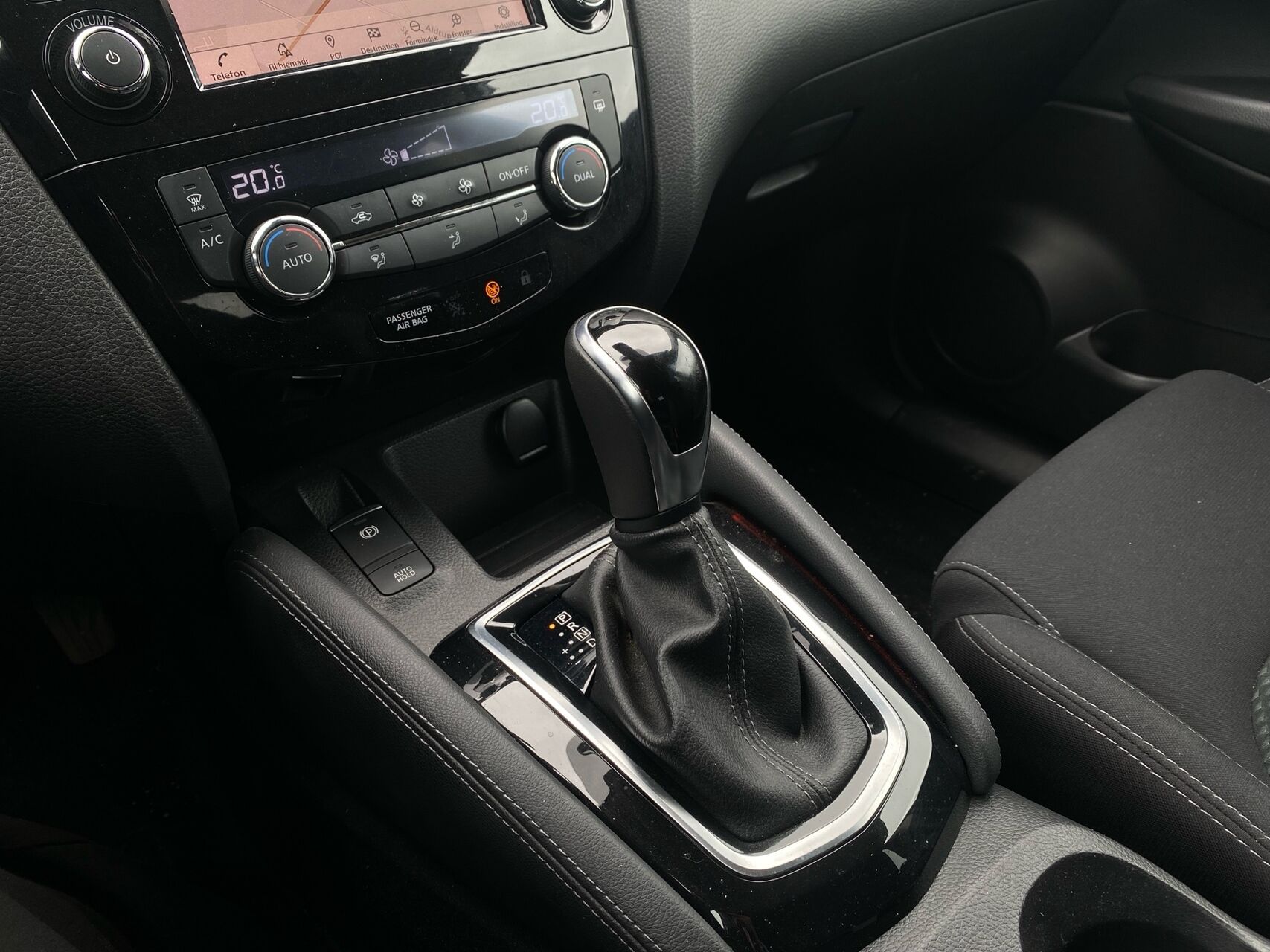 Billede af Nissan Qashqai 1,3 Dig-T N-Connecta DCT 160HK 5d 7g Aut.