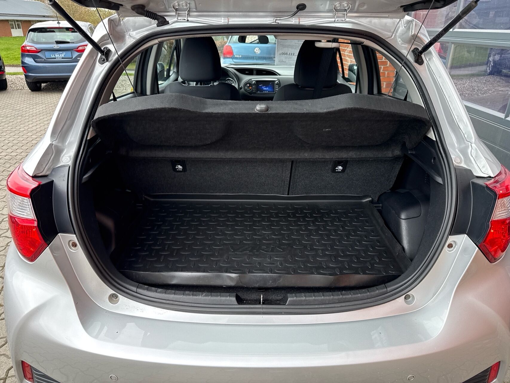 Billede af Toyota Yaris 1,5 Hybrid H2 E-CVT 100HK 5d Trinl. Gear