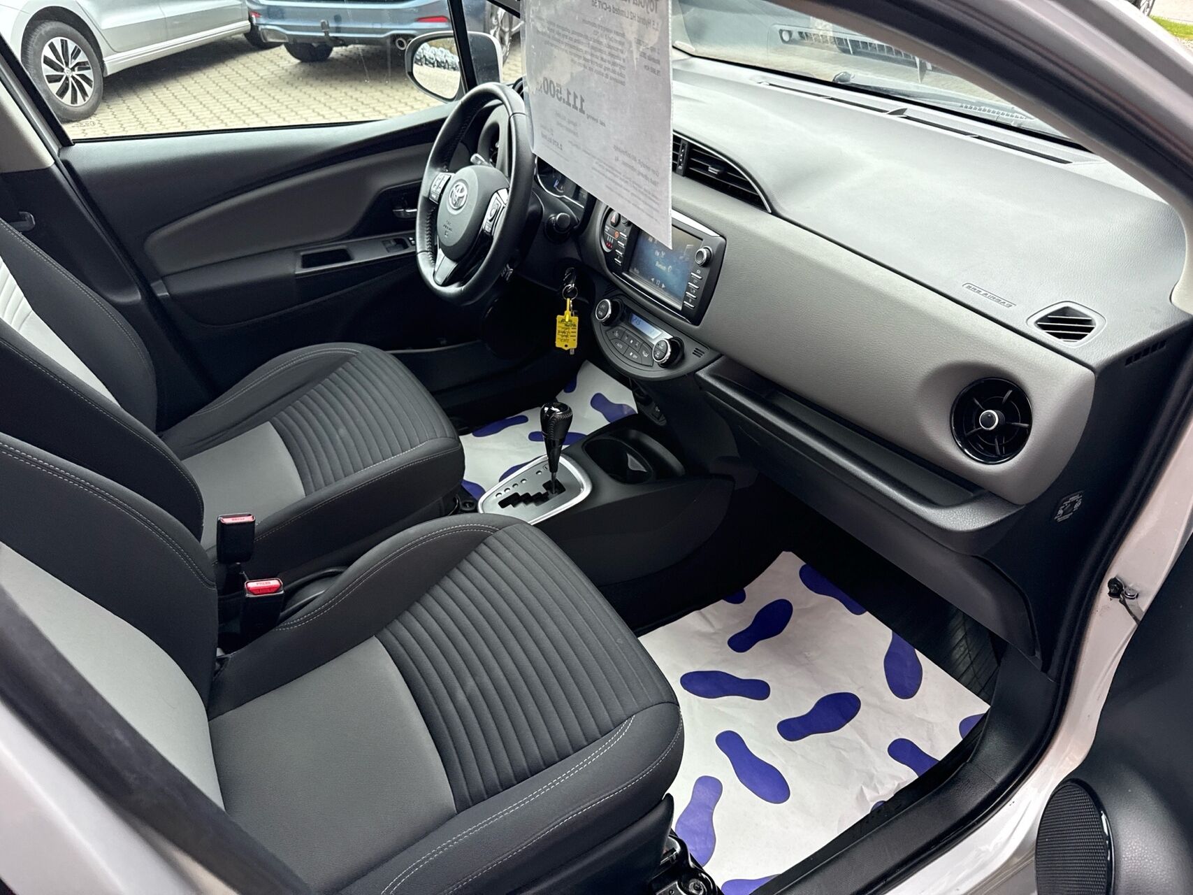 Billede af Toyota Yaris 1,5 Hybrid H2 E-CVT 100HK 5d Trinl. Gear