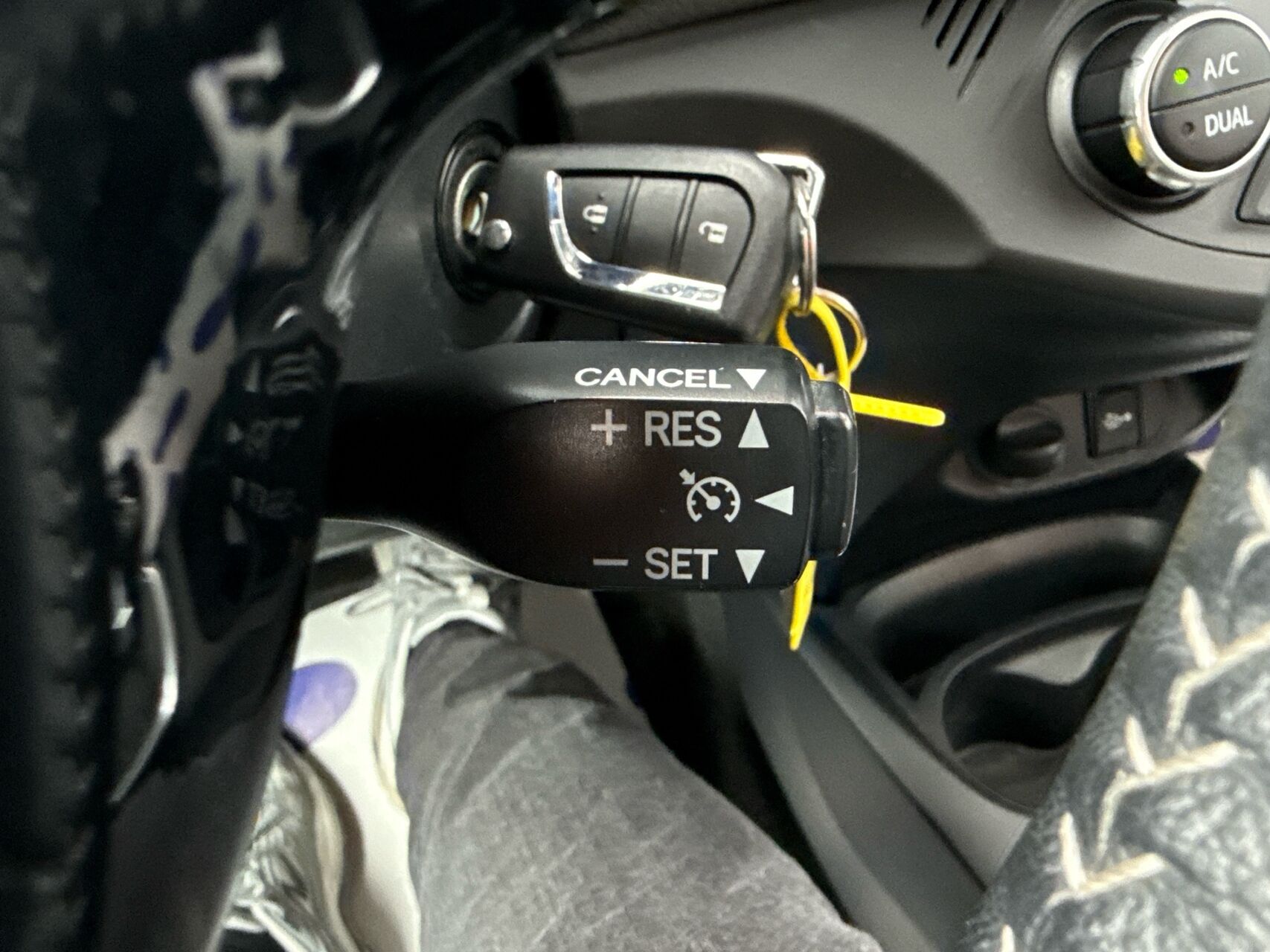 Billede af Toyota Yaris 1,5 Hybrid H2 E-CVT 100HK 5d Trinl. Gear