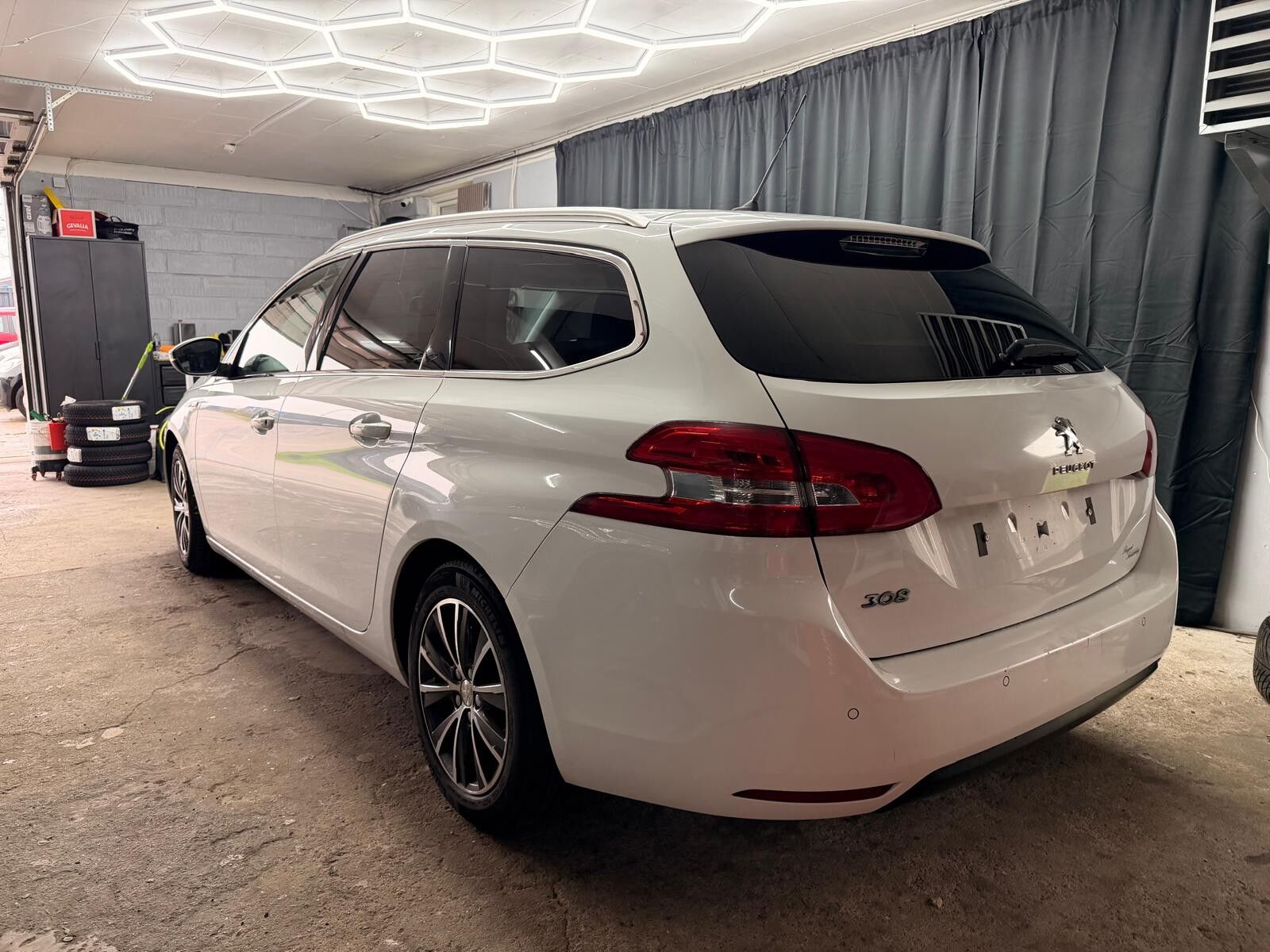 Billede af Peugeot 308 SW 1,6 Blue e-HDI Style 120HK Stc 6g
