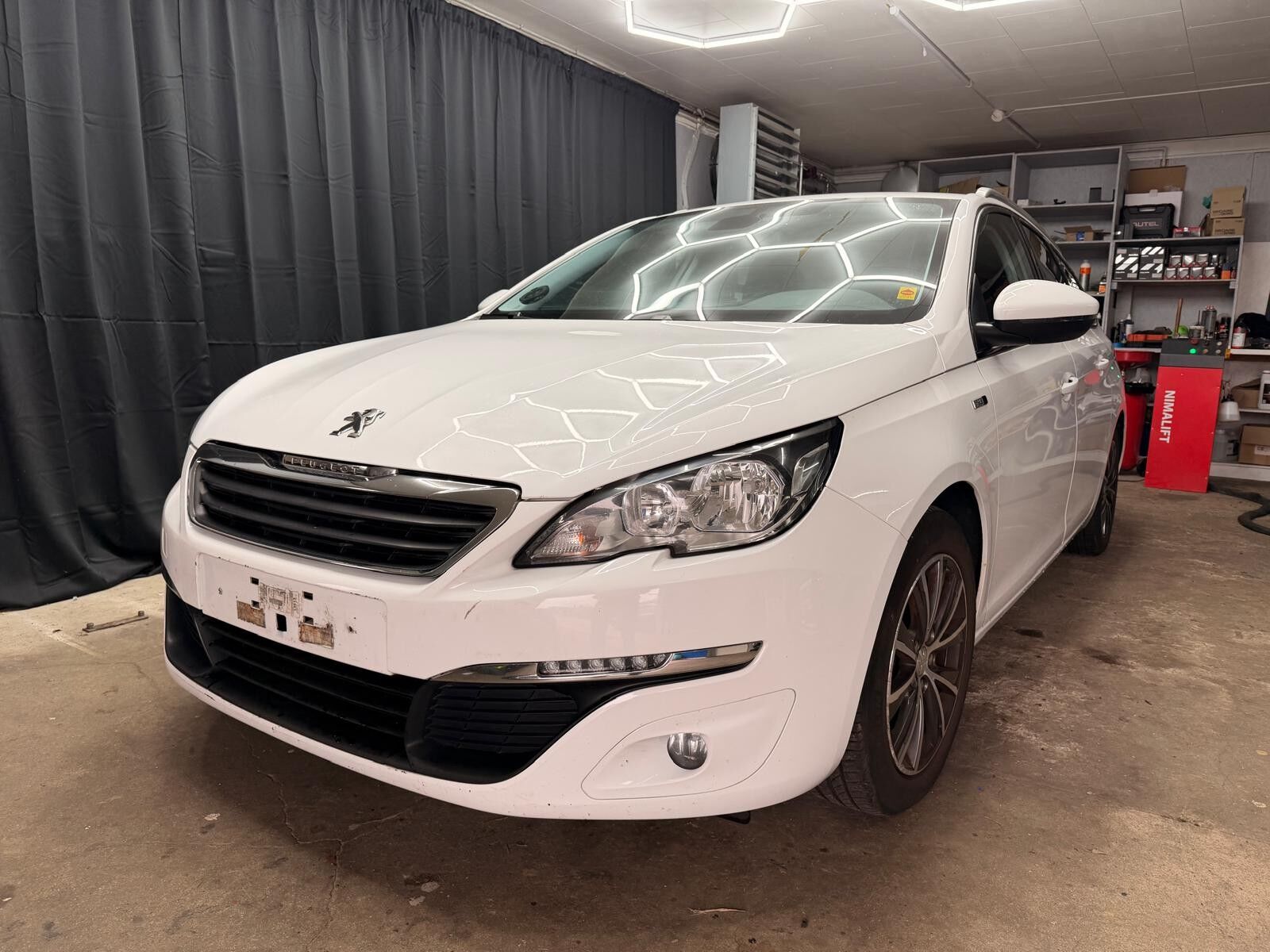 Billede af Peugeot 308 SW 1,6 Blue e-HDI Style 120HK Stc 6g